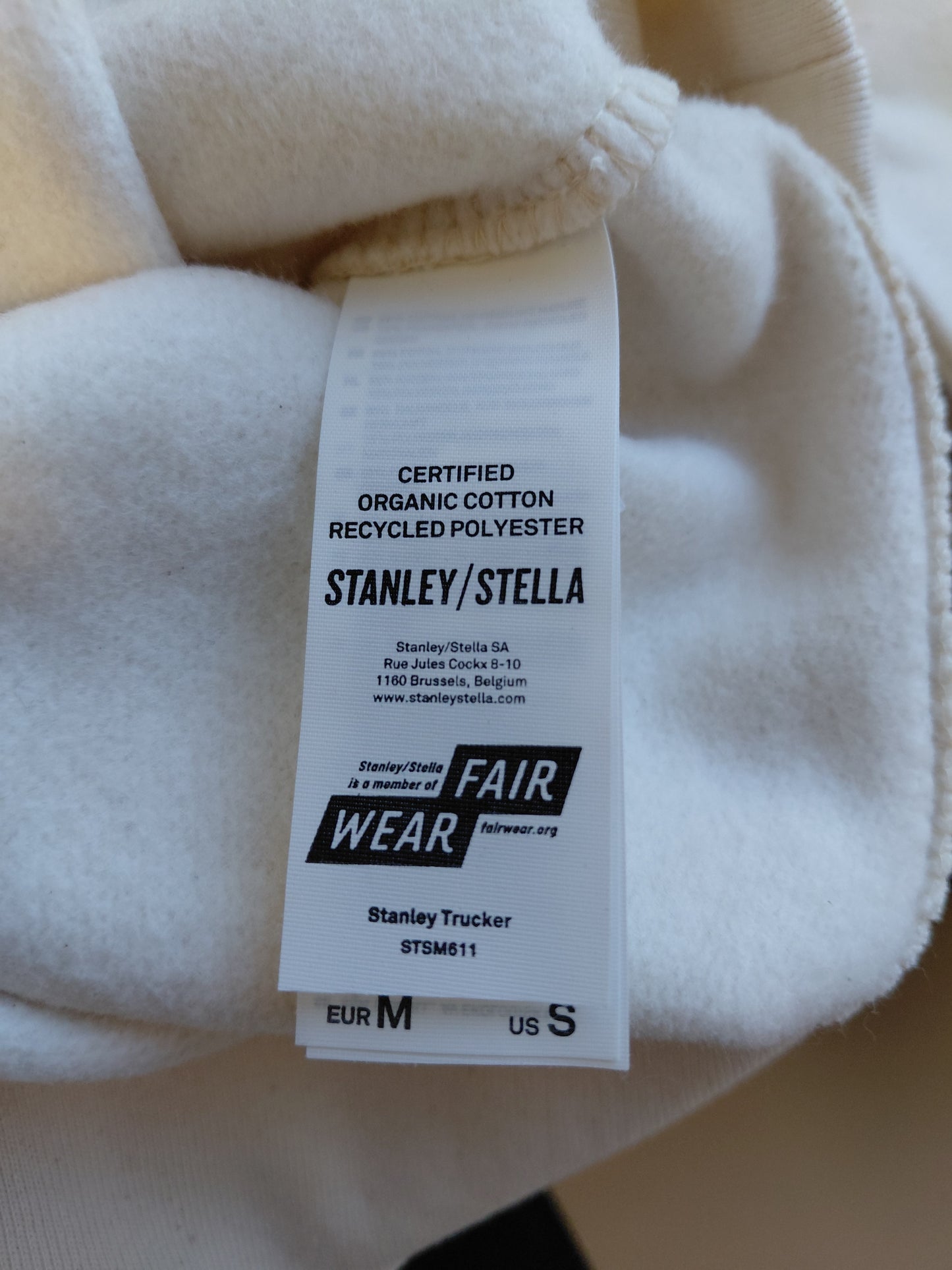 Cream 1/4 zip sweatshirt Medium